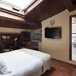 Dei Guelfi Bed & Breakfast 4*