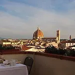 فندق مبيت وإفطار Dei Guelfi 4*